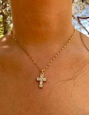 collier avec pendentif une
