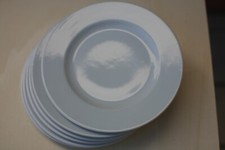 6 assiettes Genevieve Lethu en porcelaine blanche
