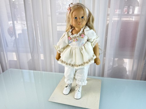 Poupée artiste sylvia - poupée,