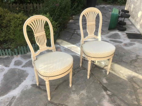 chaise lyre