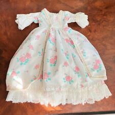 robe NEUVE princesse poupee