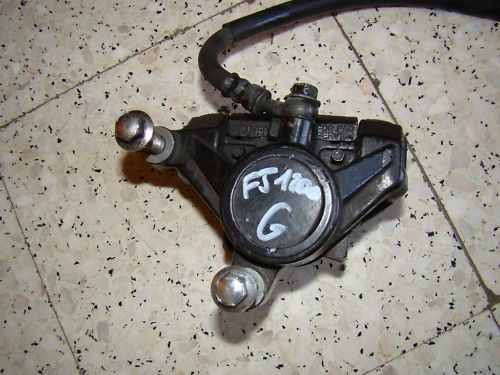 Yamaha 1200 etrier de - ,