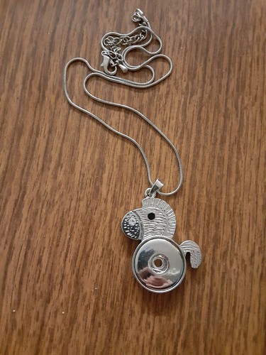 Hobby horse pendant chain - hobby, w/chain