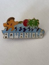 Pin’s Aquaniglo Mascotte Parc D’attraction À Thème Niglo Signé Nigoland