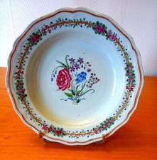 Assiette en porcelaine: Chine XVIIIème siècle.