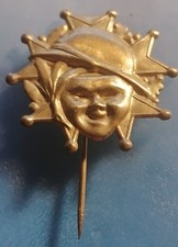 Théatre aux Armées  Masque Casque Adrian Légion Honneur  Insigne Journée 1914 18