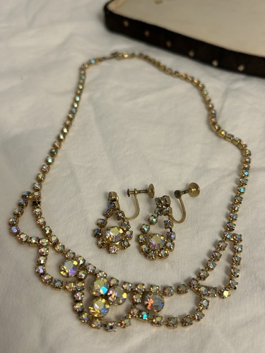 Vintage rhinestone choker