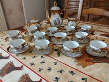 Élégant Service à Café en Porcelaine - Scène Galante et Dorure de Fragonard