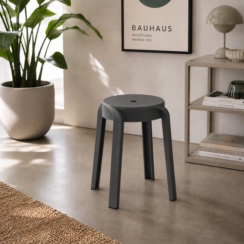 Tabouret empilable - , en