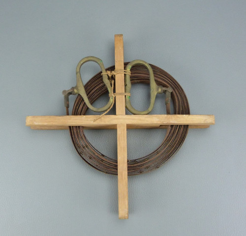 Outil ancien décamètre