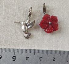 Paire de breloques /