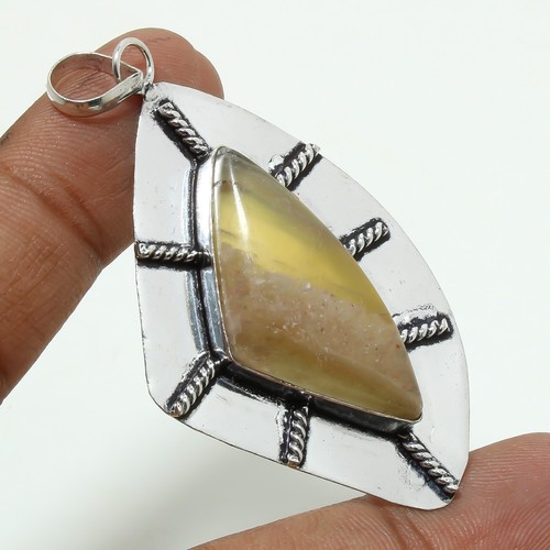 Pendentif pierre précieuse