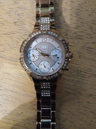 Pre owned guess waterpro - pre-owned,