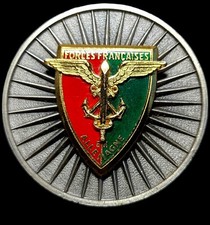 Insigne Sur Medaille Force