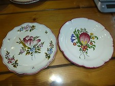 Lot de 2 assiettes décor