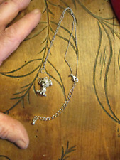 Joli petit Collier Chaine