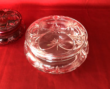 grande boite / bonbonnière ronde en cristal taillé signé BACCARAT 15 cm Bijoux