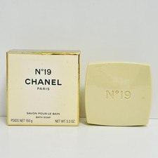 Savon CHANEL N°19 SAVON 150g savon de bain non ouvert N°19 - parfum de luxe