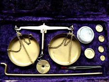 Ancienne balance de précision