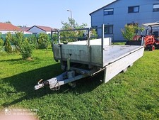 1 Remorque avec Benne basculante électrique en Acier Galvanisé et Ridelles Alu