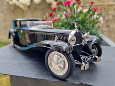 6& Bugatti Royale 1/21 pas  1/18 Solido