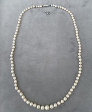 Collier de Perles de Culture en Chute Fermoir Or 18 Carats