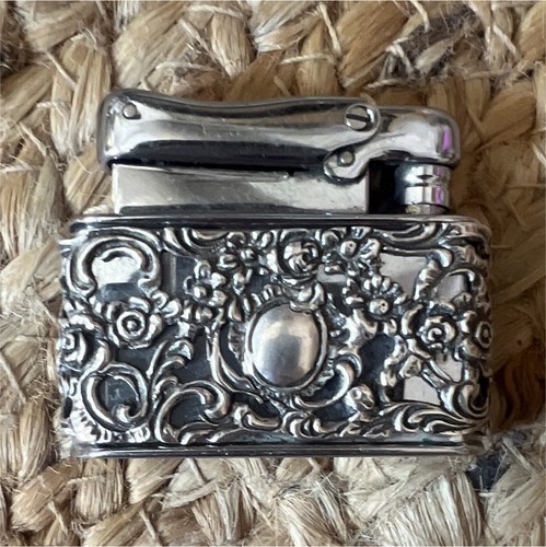 Rare 1952 briquet essence - rare,