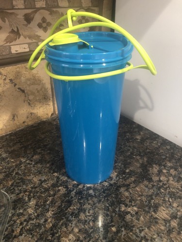 Tupperware supermega tumbler - supermega,