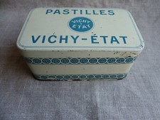 ANCIENNE BOÎTE MÉTALLIQUE DE