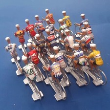 Année 2001 - 20 cyclistes miniatures - Tour de France Giro - Cycling figure