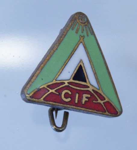 Insigne broche pin - cif, camping