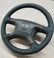 Couvre Volant Compatible MITSUBISHI PAJERO V60 En Véritable Cuir Avec Coutures