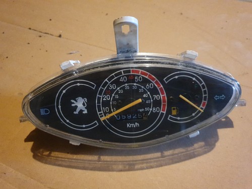 Compteur 5925km scooter - compteur, 50