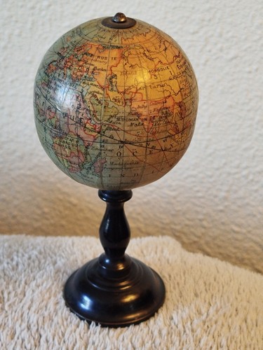 Mini globe terrestre début