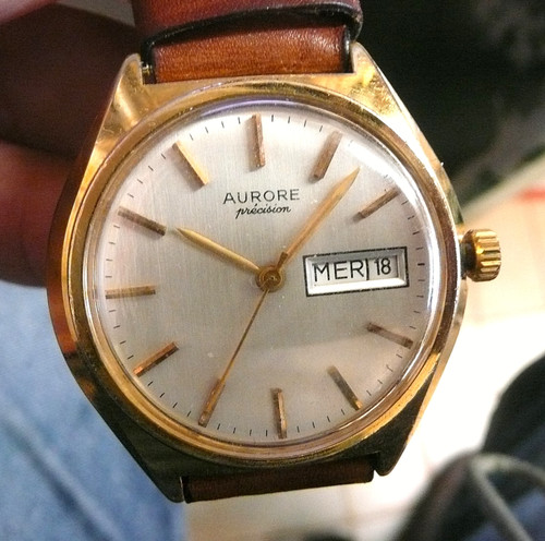 Aurore précision montre - précision,