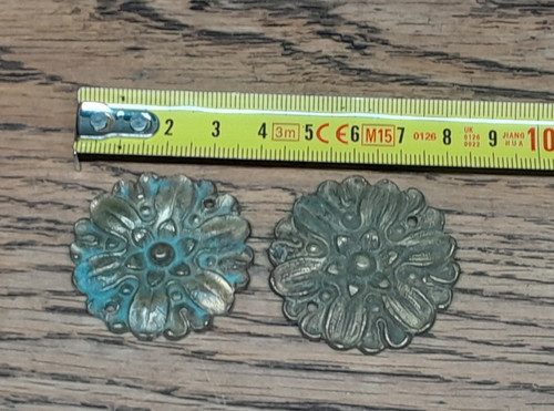 Ancien ornement bronze - en,