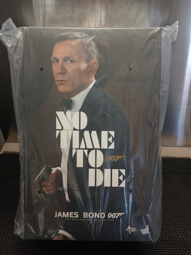 Hot toys james bond 007 - bond,