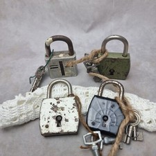 1 Cadenas vintage avec clés -