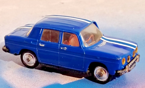 Ancien norev renault - 1/43,