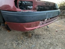 enjoliveur pare-choc avant