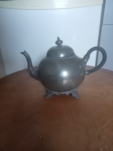 Théière antique 1669 - 1669, en