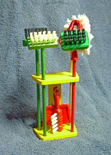 ANCIEN JOUET JEU MENAGE BALAIS