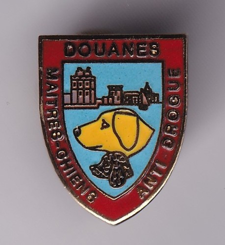 Rare pins pin - .., police