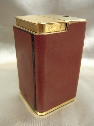 Ancien briquet de - ,