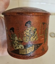 Ancienne Boîte Asiatique XIXe bois laqué  Japon Asie Bois Peinture Main Geishas