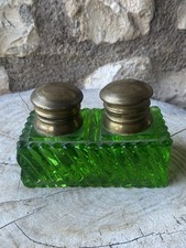Encrier En Verre Vert Ancien