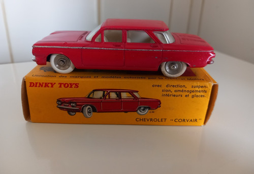 Dinky toys chevrolet - corvair, +
