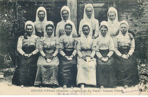 Vienne couhe verac costumes - vienne,