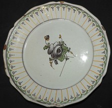 Assiette NEVERS 18ème, décor floral (22 cm, pas de fèle)