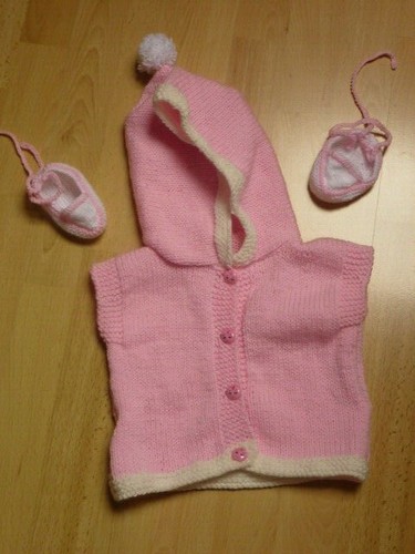 Gilet capuche sans manche - gilet,